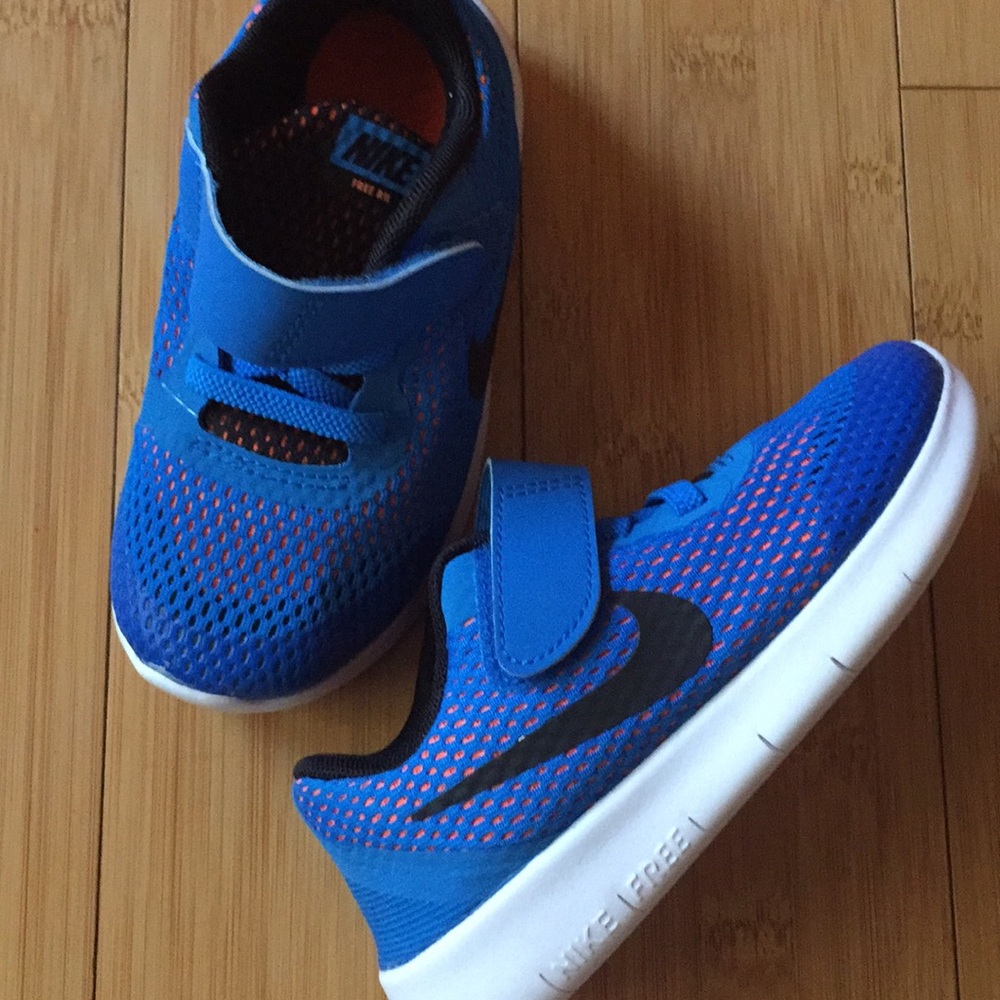 Nike blue and orange black swoosh 9c